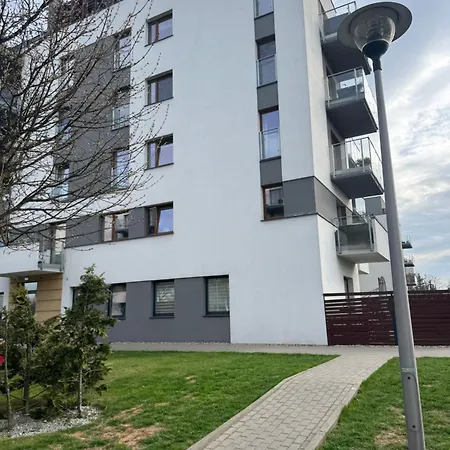 Nowe Ogrody 2 Airport