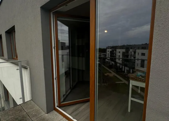 Nowe Ogrody 2 Airport * Poznań